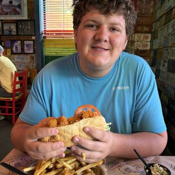 River City Cafe - Poor boys shrimp - American Near Me - Myrtle Beach, South Carolina River City Cafe - Poor boys shrimp - American Near Me - Myrtle Beach, South Carolina