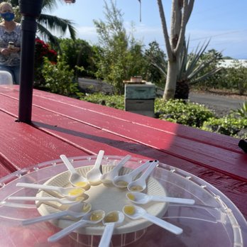 Big Island Bees - Honey tasting - Honey Near Me - Captain Cook, Hawaii Big Island Bees - Honey tasting - Honey Near Me - Captain Cook, Hawaii