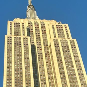Cloud Social Rooftop Bar - Empire State Building - Cocktail Bars Near Me - New York, New York