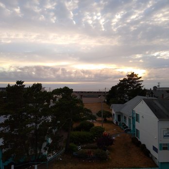 SaltLine Hotel - Sunset from the top floor - Hotels Near Me - Seaside, Oregon