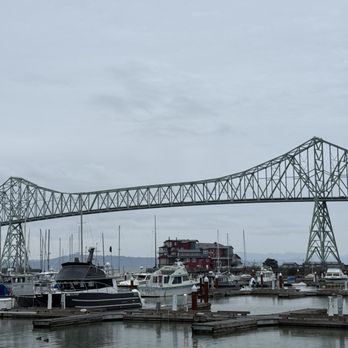 Astoria Riverwalk Inn - Hotels Near Me - Astoria, Oregon