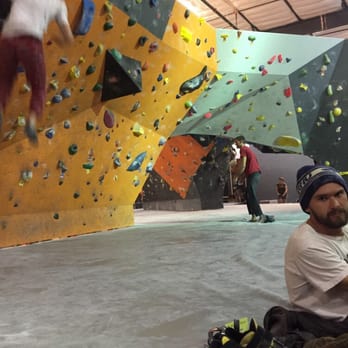 Stone Age Climbing Gym - Stoner age - Gyms Near Me - Albuquerque, New Mexico