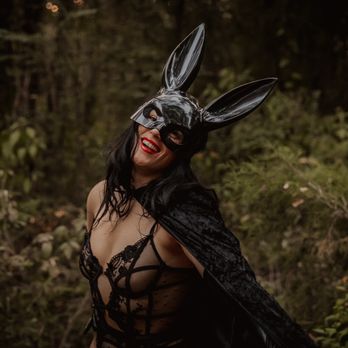 Bourbon & Peach Photography - Boudoir Photography Near Me Bourbon & Peach Photography - Boudoir Photography Near Me