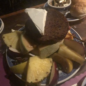 Dobbin House Tavern - Fruit and cheese spread - Bars Near Me - Gettysburg, Pennsylvania Dobbin House Tavern - Fruit and cheese spread - Bars Near Me - Gettysburg, Pennsylvania