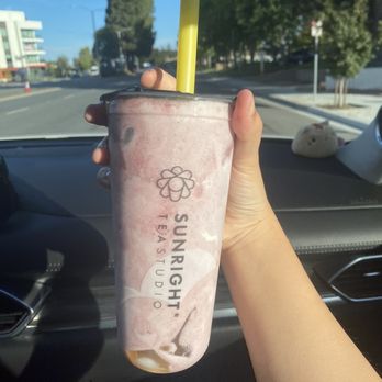 Sunright Tea Studio - Sunnyvale - Blushing blueberry splendor - Bubble Tea Near Me - Sunnyvale, California