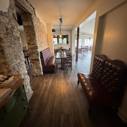 The W Tavern