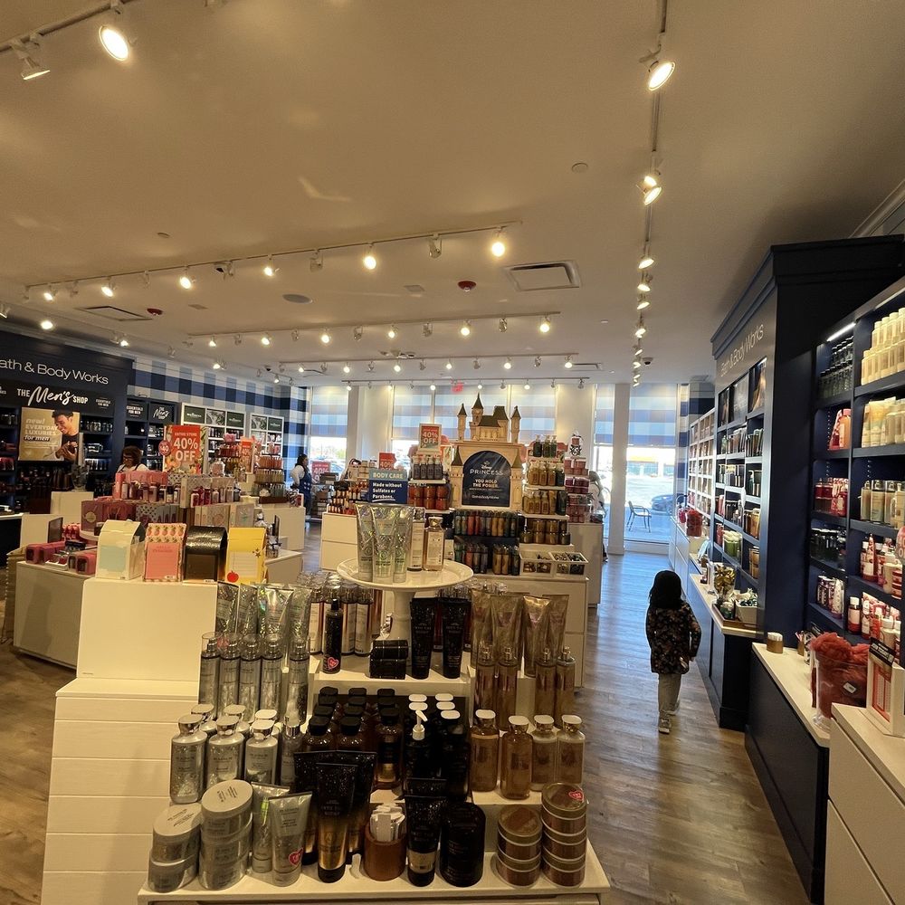 Bath & Body Works - Front of store. - Cosmetics & Beauty Supply Near Me - Algonquin, Illinois Bath & Body Works - Front of store. - Cosmetics & Beauty Supply Near Me - Algonquin, Illinois