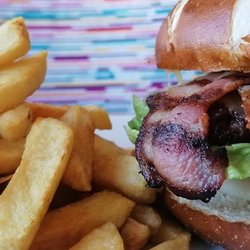 LT1 Fish and Chips & More - LT1 Burger
