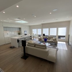 Zeus Remodeling - Living Room