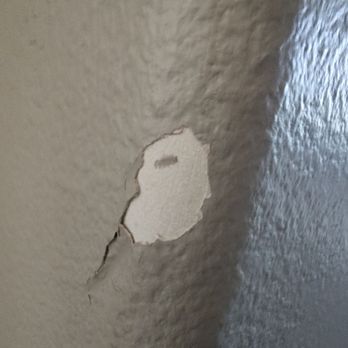 Elite Moving San Diego - Gouged walls - Movers Near Me Elite Moving San Diego - Gouged walls - Movers Near Me