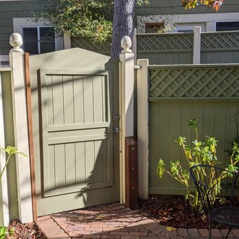 Inn At Depot Hill - Patio outside room - Bed & Breakfast Near Me - Capitola, California