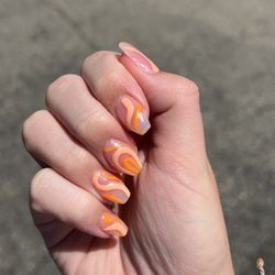 Roxy Nail