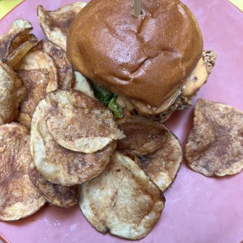 Understory - Chicken sandwich with chips - Restaurants Near Me - Columbus, Ohio