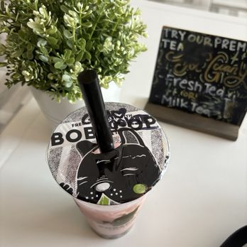 BoBaPOP Tea Bar - Strawberry Milk Tea - Coffee & Tea Near Me - Azusa, California