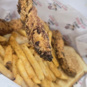 Harry's Hen House - Chicken Wings Near Me - Fresno, California