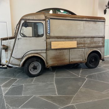 Buckhead Village District - Cute little coffee truck in the sitting area - Shopping Centers Near Me - Atlanta, Georgia Buckhead Village District - Cute little coffee truck in the sitting area - Shopping Centers Near Me - Atlanta, Georgia