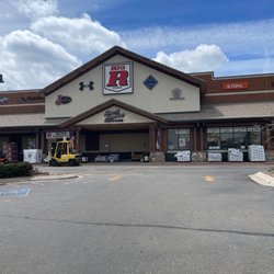 Big R - Storefront