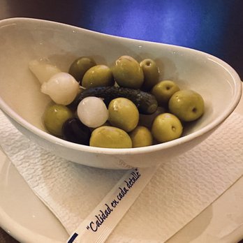 Suamu - Olives - Cafeteria Near Me - Barcelona, B Suamu - Olives - Cafeteria Near Me - Barcelona, B