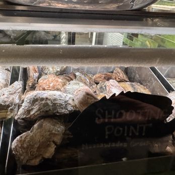 Saltine - Seafood Near Me - Norfolk, Virginia