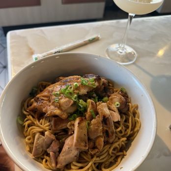 Moa Kai - Garlic Noodles with chicken - Hawaiian Near Me - Orlando, Florida Moa Kai - Garlic Noodles with chicken - Hawaiian Near Me - Orlando, Florida