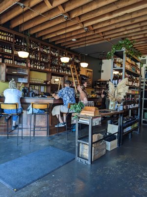 Field Bar & Bottle Shop by null