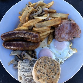 Britannia Arms - Traditional English breakfast - Pubs Near Me - Capitola, California