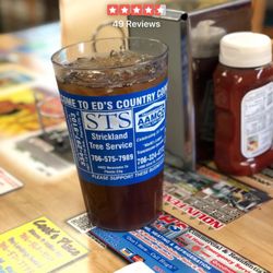 Ed's Bar-Be-Que - Sweet tea is very sweet lol