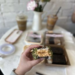 Gluten Free) Onigiri Tuna Rice Ball/ツナマヨおにぎり