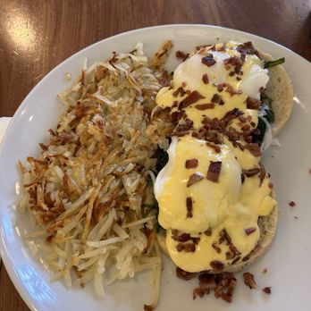 Wildberry Pancakes and Cafe - Florence Benedict - Breakfast & Brunch Near Me - Schaumburg, Illinois