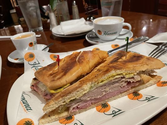 Havana Restaurant by null