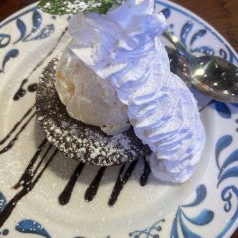 Bubba Gump Shrimp - Ooey Gooey Chocolate Box - Seafood Near Me - Long Beach, California Bubba Gump Shrimp - Ooey Gooey Chocolate Box - Seafood Near Me - Long Beach, California