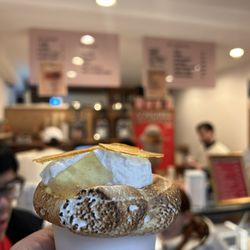 Glace - Salted caramel hot chocolate