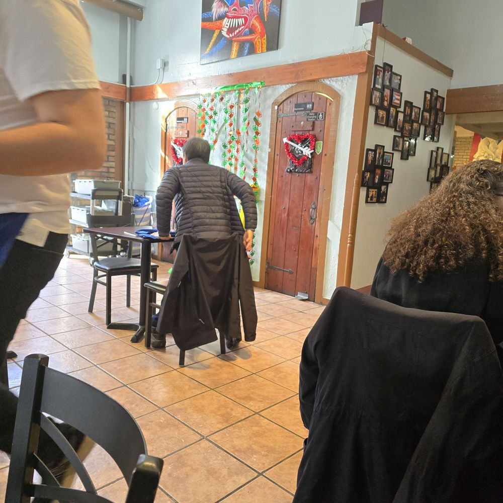 Nellie's - Breakfast & Brunch Near Me - Chicago, Illinois