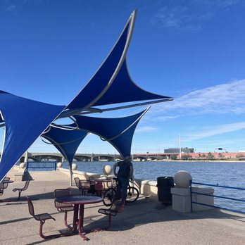 Tempe Beach Park - Picnic seating - Parks Near Me - Tempe, Arizona