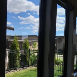 Clean & Shine windows