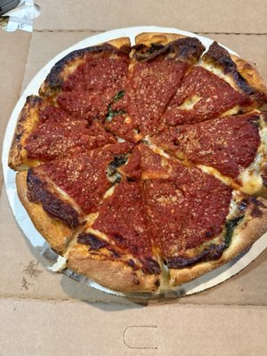 Lynn's Chicago Pizza by null