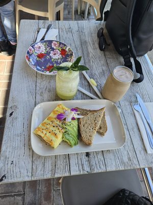 D'LITE Bistro & Bakery by null