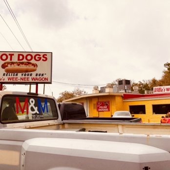 Willie's Wee-Nee Wagon - Willie's Wee-Nee Wagon - New American Near Me - Brunswick, Georgia