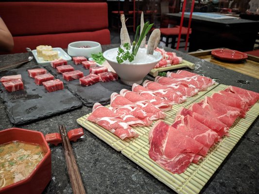 Xiang Zi HotPot by null