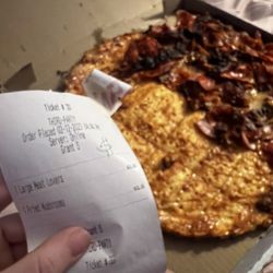 user provided Cecil Whittaker's Pizzeria photo