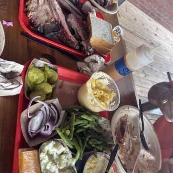 Black's Barbecue Lockhart - Barbeque Near Me - Lockhart, Texas