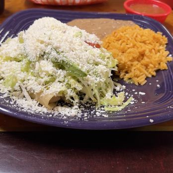 La Mexicana - Chicken enchilada - Mexican Near Me - Baton Rouge, Louisiana La Mexicana - Chicken enchilada - Mexican Near Me - Baton Rouge, Louisiana