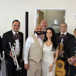 Mariachi Del Sur - Our engagement event ! So classy