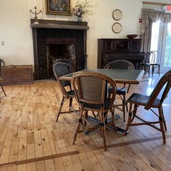 The Inn Pub - Dining room