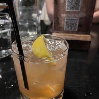 Britesmith Brewing - Williamsville - Lemonade cocktail - Pizza Near Me - Williamsville, New York