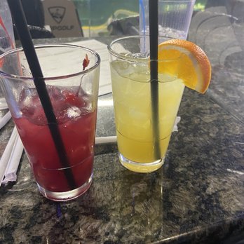 Topgolf - Pineapple drink and blueberry drink - New American Near Me - Edison, New Jersey