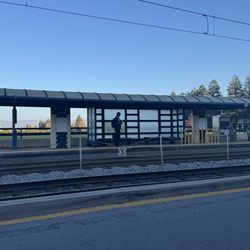 VTA Light Rail - River Oaks Station - Waiting for the tram