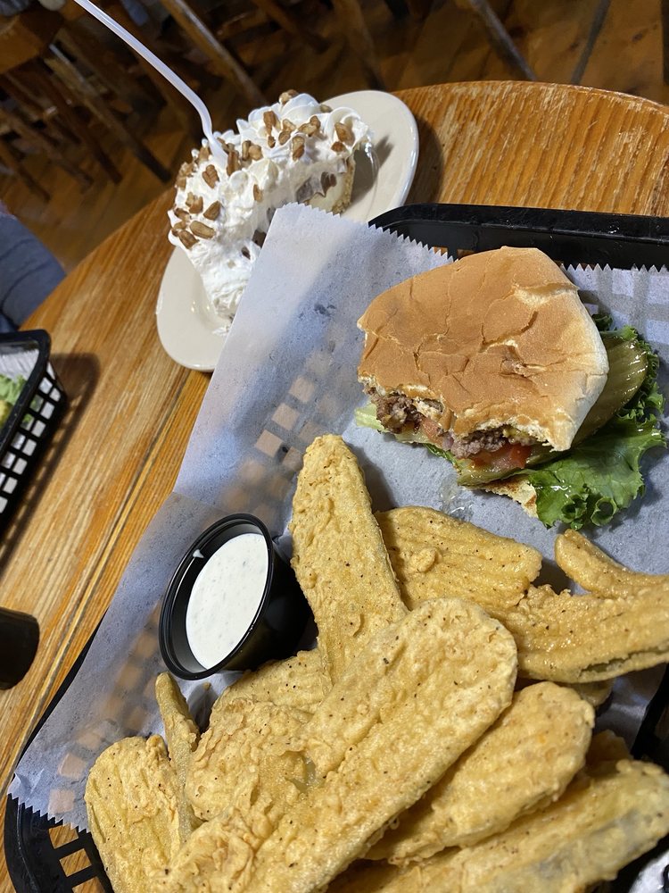 Wing Shack & Cheeseburger Grill Logo