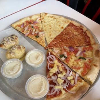 Mario & Salvo's - The best pizza everrrrrr - Pizza Near Me - DeWitt, New York