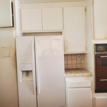 Structura Remodeling - Before - Fridge Wall - General Contractors Near Me - Los Angeles, California